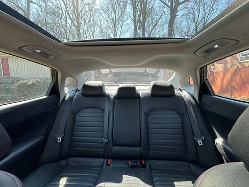 Used 2019 Kia Optima SX image 27