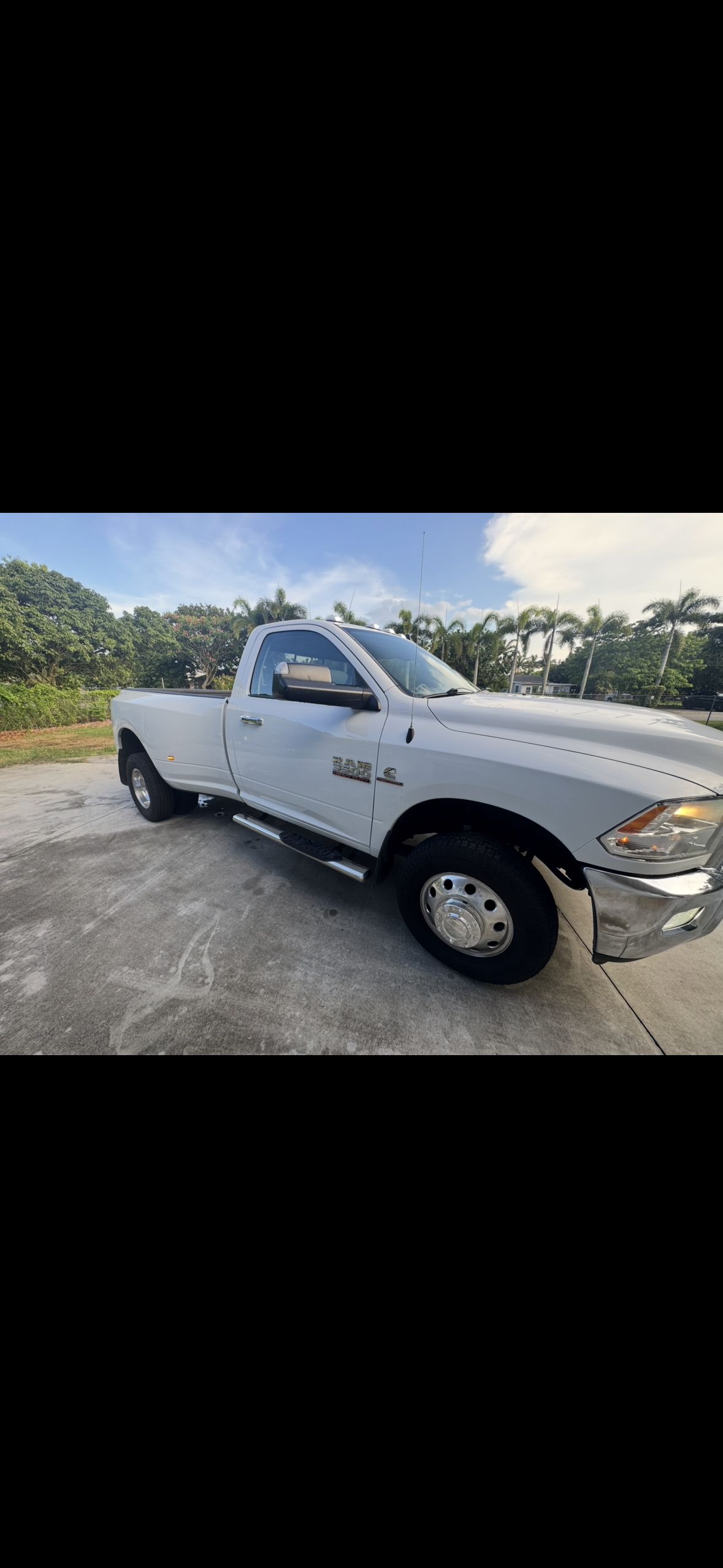 Used 2018 RAM 3500 SLT w/ Popular Equipment Group AWD/4WD image 2