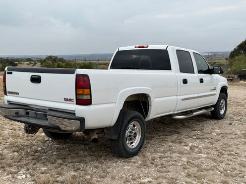 Used 2005 GMC Sierra 2500 SLE w/ Heavy-Duty Power Package image 8
