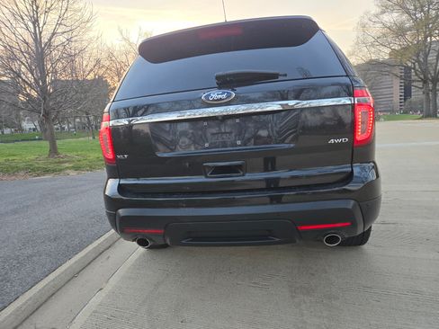 Used 2014 Ford Explorer XLT w/ Equipment Group 201A image 5