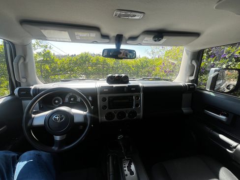 Used 2009 Toyota FJ Cruiser 4WD image 15