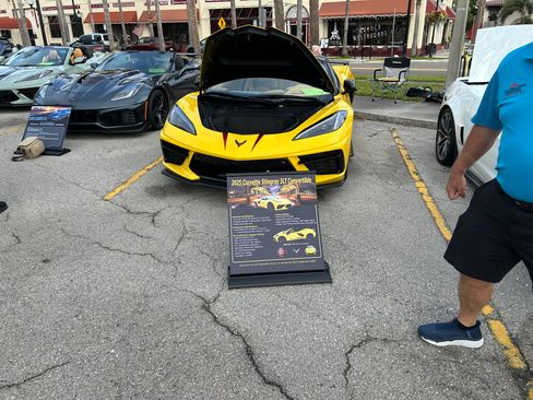 Used 2025 Chevrolet Corvette Stingray Premium Conv w/ Z51 Performance Package image 15