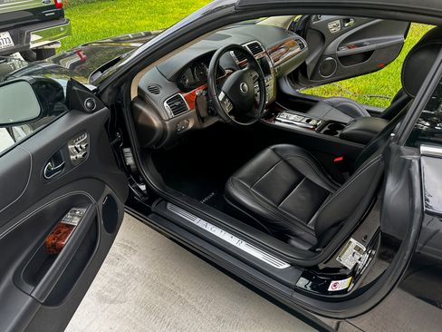 Used 2011 Jaguar XKR R image 11