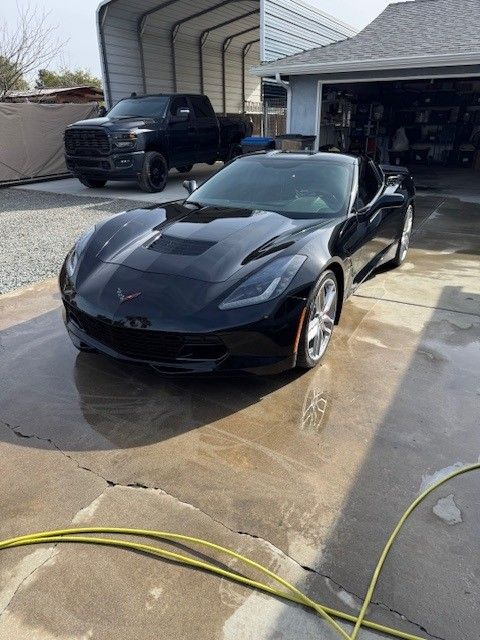 Used 2019 Chevrolet Corvette Stingray Coupe w/ Carbon Flash Badge Package RWD image 1