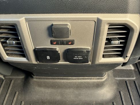 Used 2022 Ford F350 Lariat w/ Tremor Off-Road Package image 9