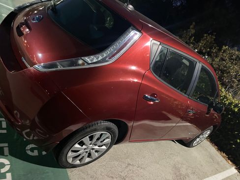 Used 2015 Nissan Leaf S w/ Charge Package image 6