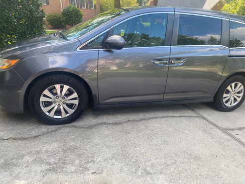 Used 2014 Honda Odyssey EX-L image 2