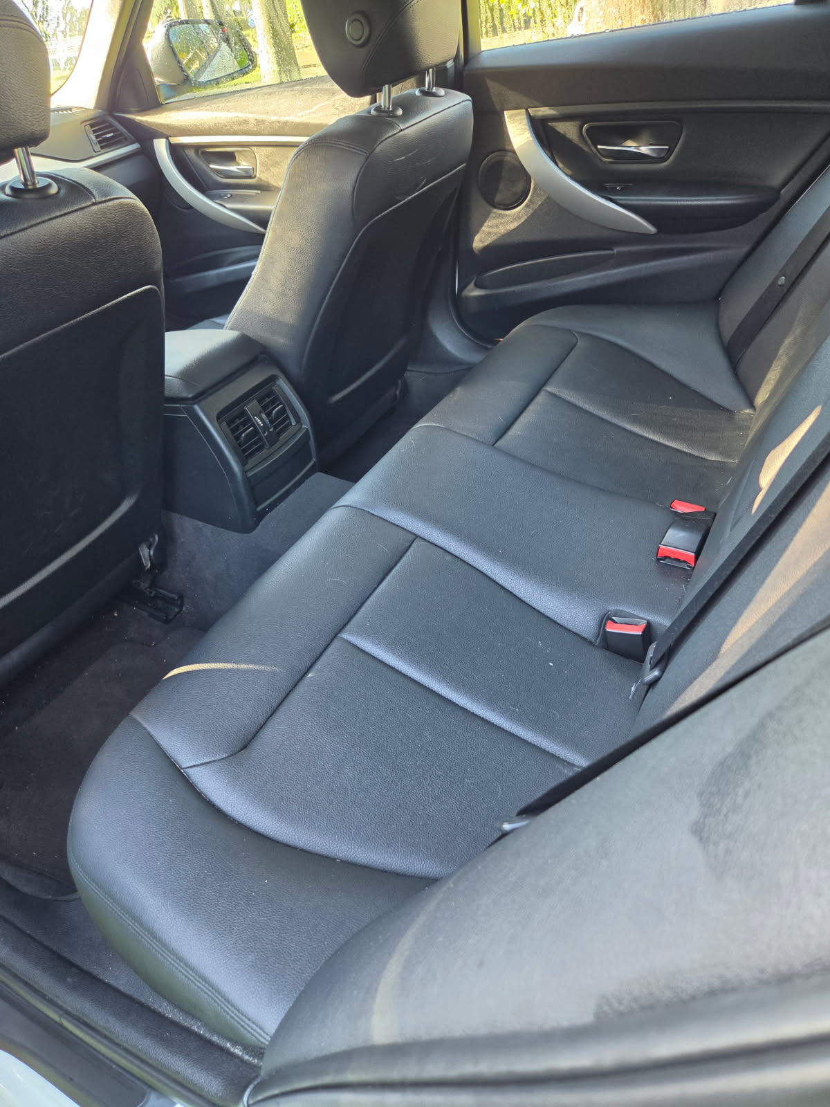 Used 2014 BMW 320i Sedan RWD image 9