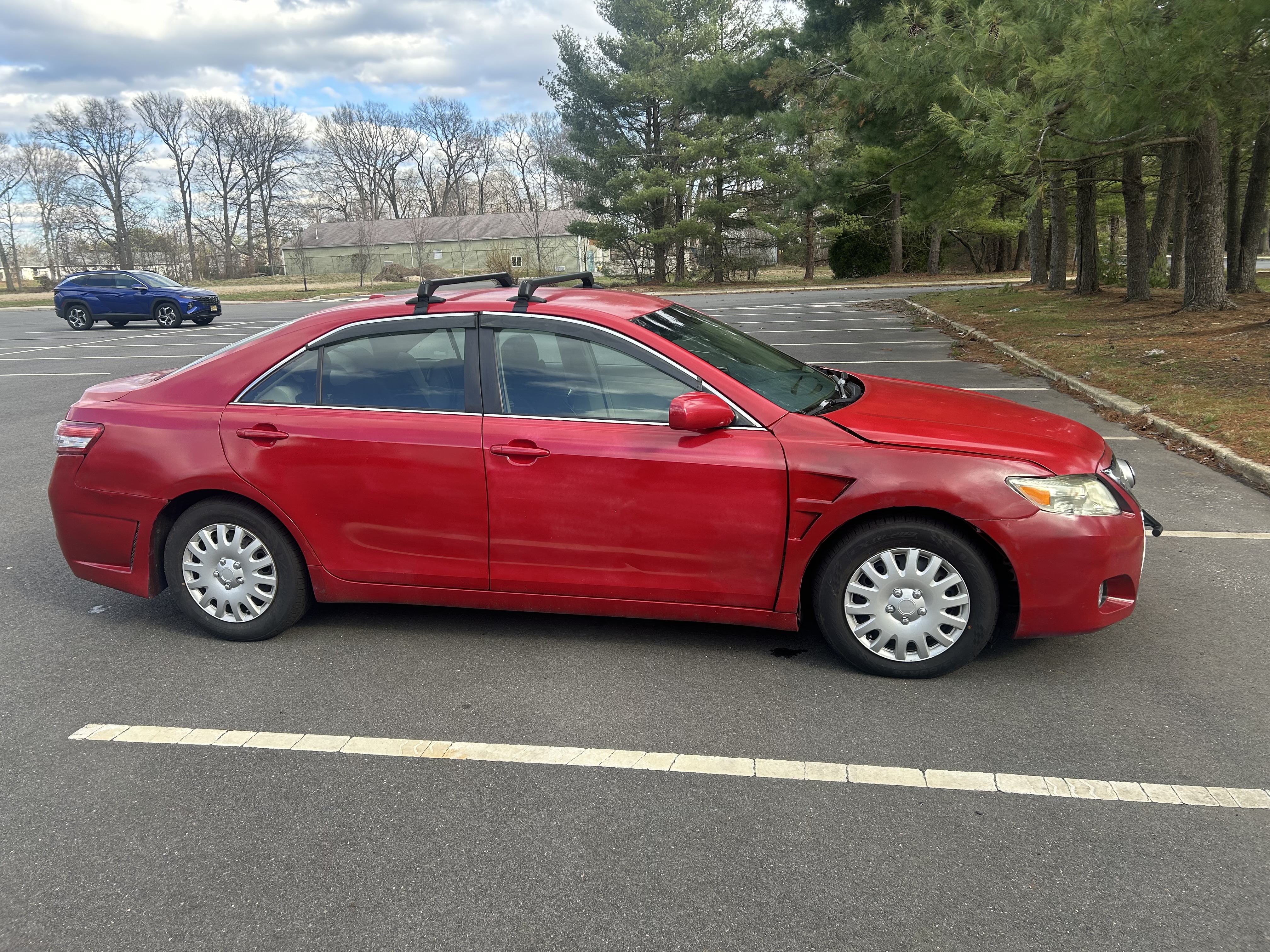 Used 2010 Toyota Camry FWD image 4