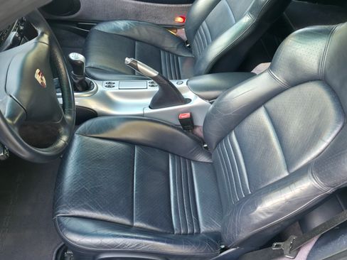 Used 2004 Porsche 911 Carrera image 19