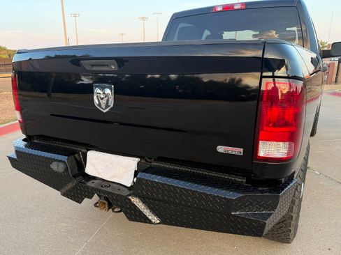 Used 2012 RAM 2500 ST w/ Chrome Appearance Group AWD/4WD image 8