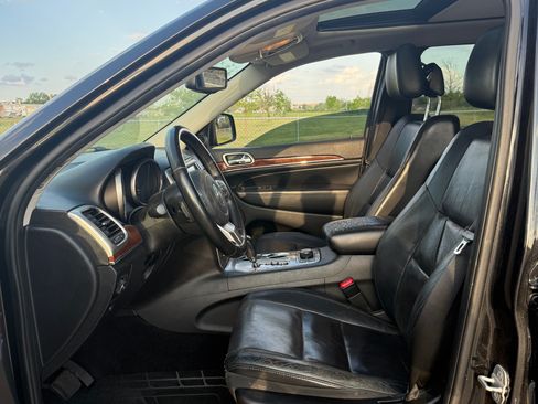 Used 2013 Jeep Grand Cherokee Limited w/ Luxury Group II image 14