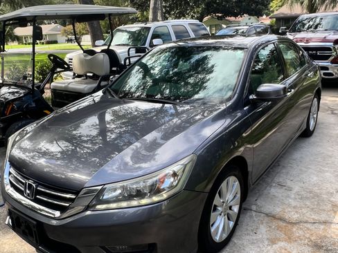 Used 2014 Honda Accord Touring image 5