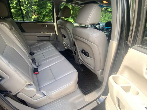 Used 2012 Honda Pilot Touring image 11
