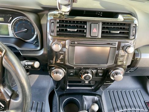 Used 2019 Toyota 4Runner 4WD image 12