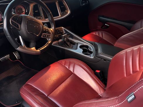 Used 2019 Dodge Challenger SRT Hellcat w/ Widebody Package image 4