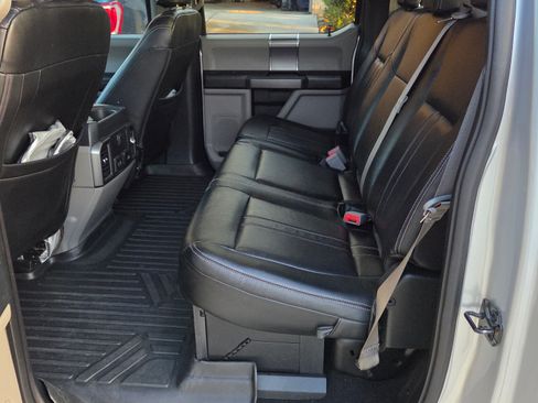 Used 2019 Ford F250 XLT w/ XLT Premium Package AWD/4WD image 15