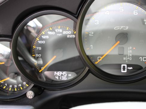 Used 2018 Porsche 911 GT3 image 17