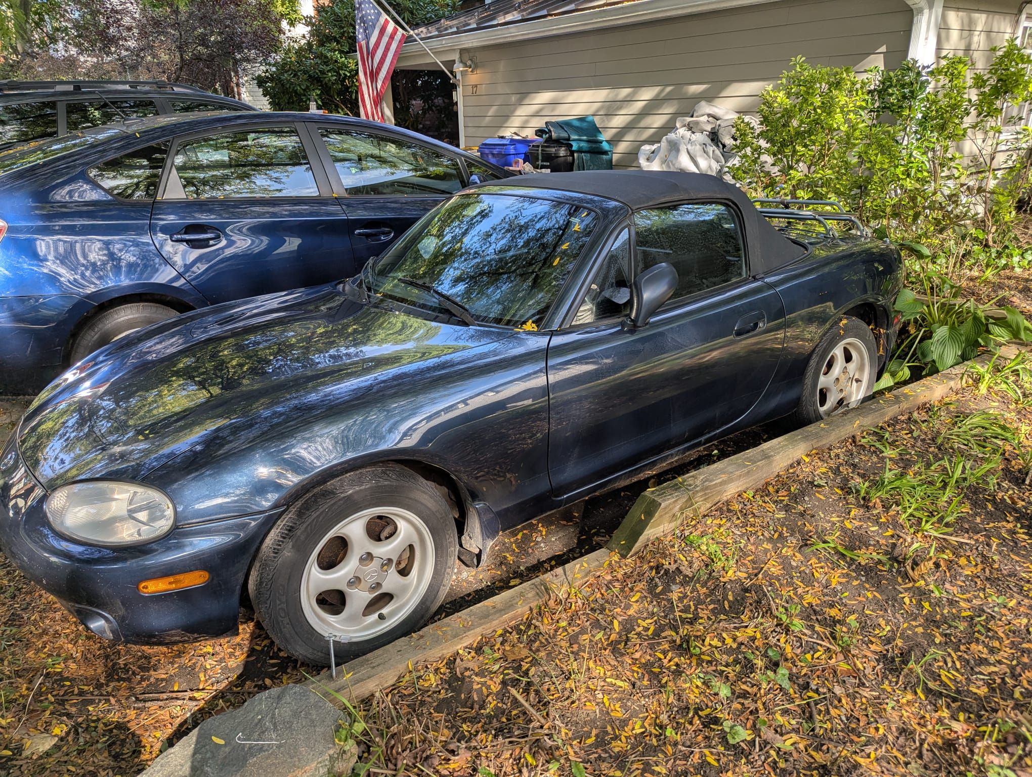Used 2000 MAZDA MX-5 Miata RWD image 8