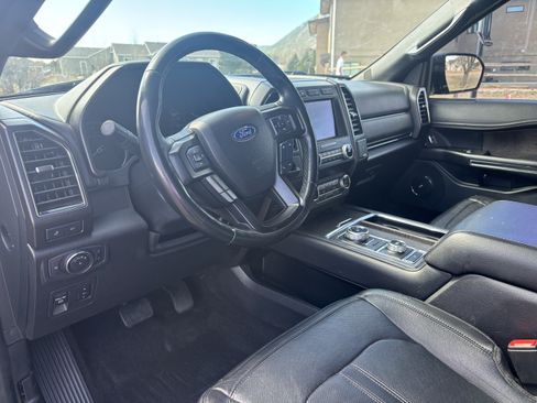 Used 2019 Ford Expedition Max Limited w/ Equipment Group 301A image 11
