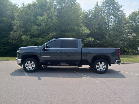 Used 2020 Chevrolet Silverado 2500 LTZ w/ Z71 Off-Road Package image 4