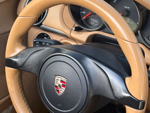 Used 2011 Porsche Boxster RWD image 19