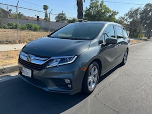Used 2019 Honda Odyssey EX-L image 2