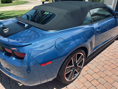 Used 2013 Chevrolet Camaro SS w/ Hot Wheels Special Edition image 21