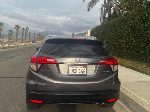 Used 2019 Honda HR-V Sport image 5