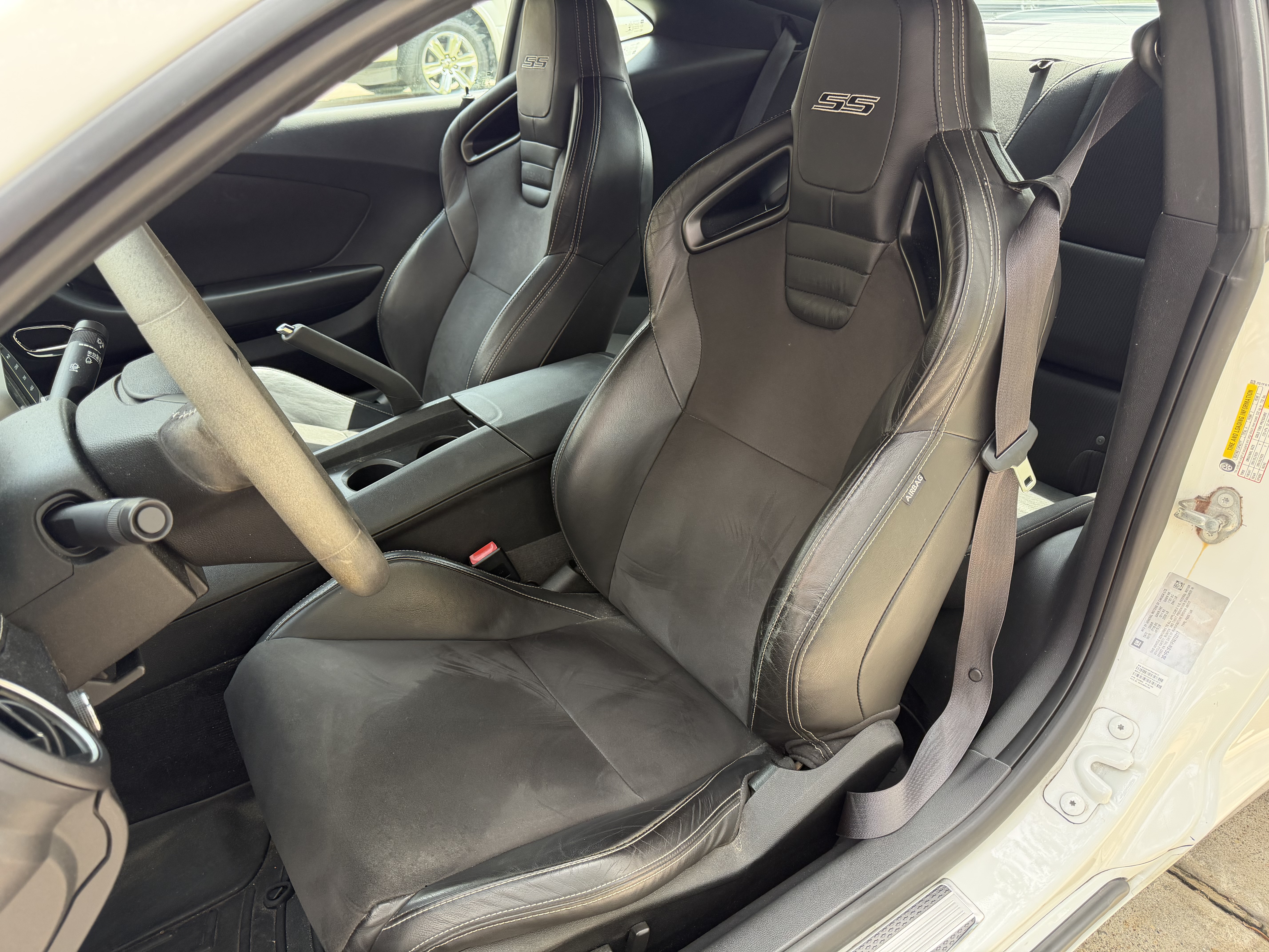 Used 2015 Chevrolet Camaro SS w/ SS Performance Package RWD image 9