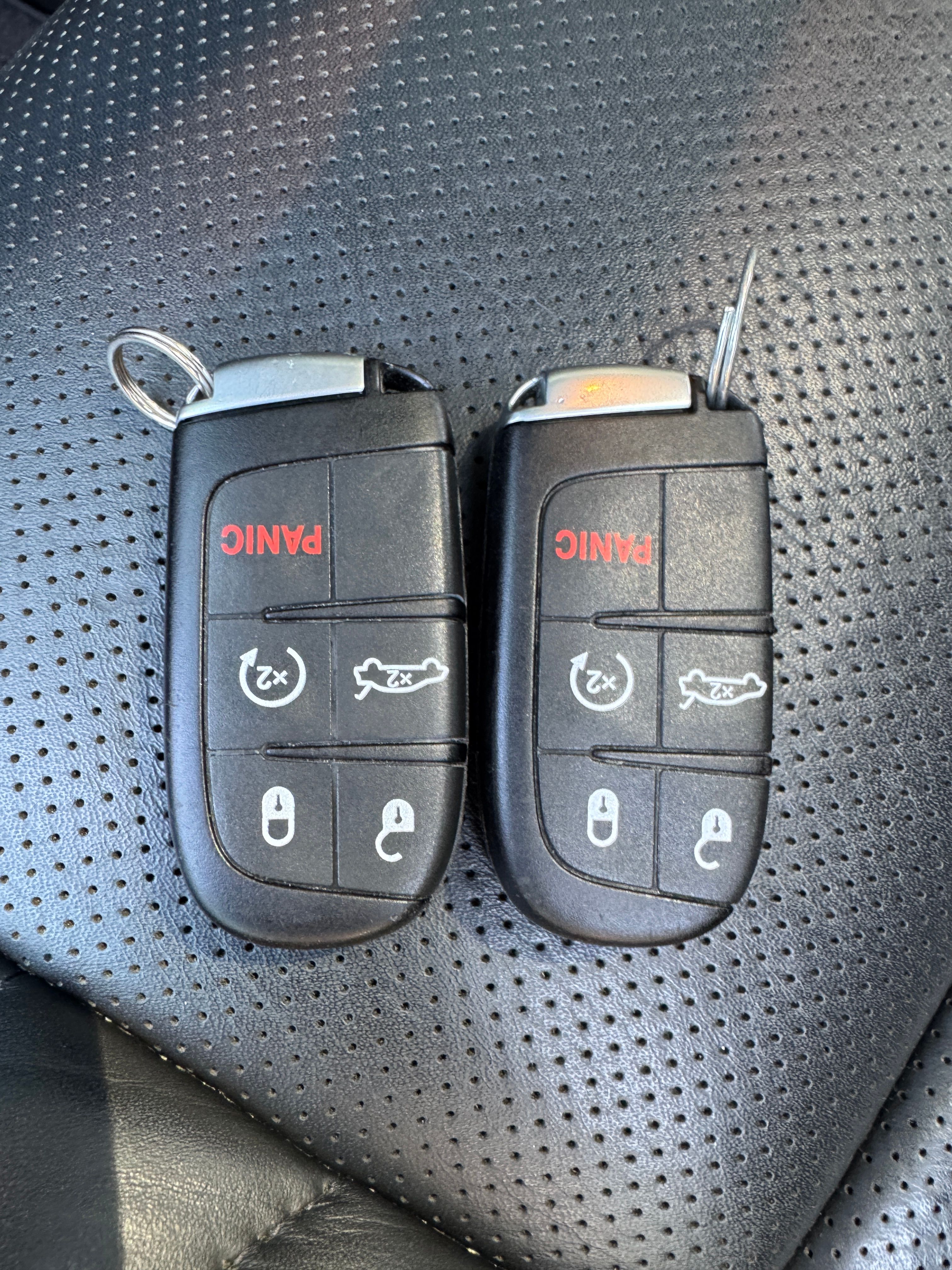 Used 2018 Dodge Challenger SRT RWD image 31