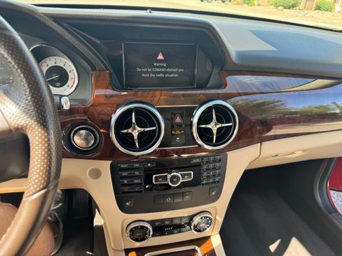 Used 2013 Mercedes-Benz GLK 350 2WD image 18