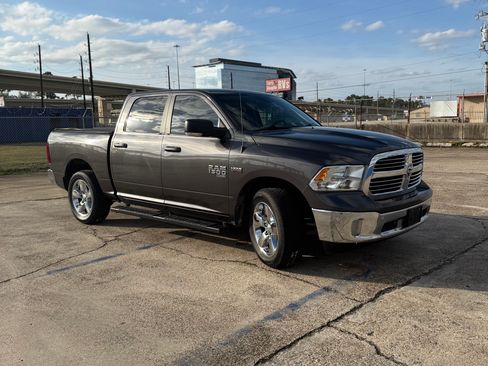Used 2019 RAM 1500 Lone Star image 4