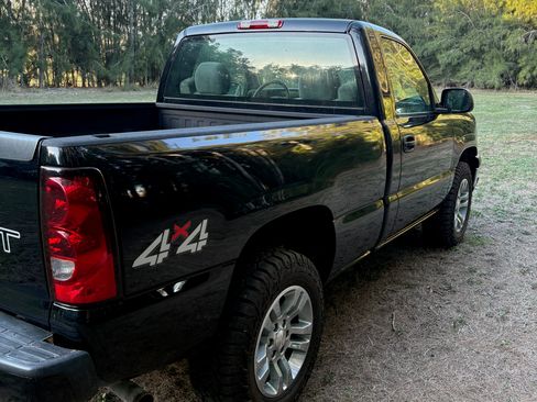 Used 2007 Chevrolet Silverado 1500 W/T image 4