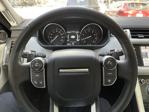 Used 2016 Land Rover Range Rover Sport Supercharged image 8