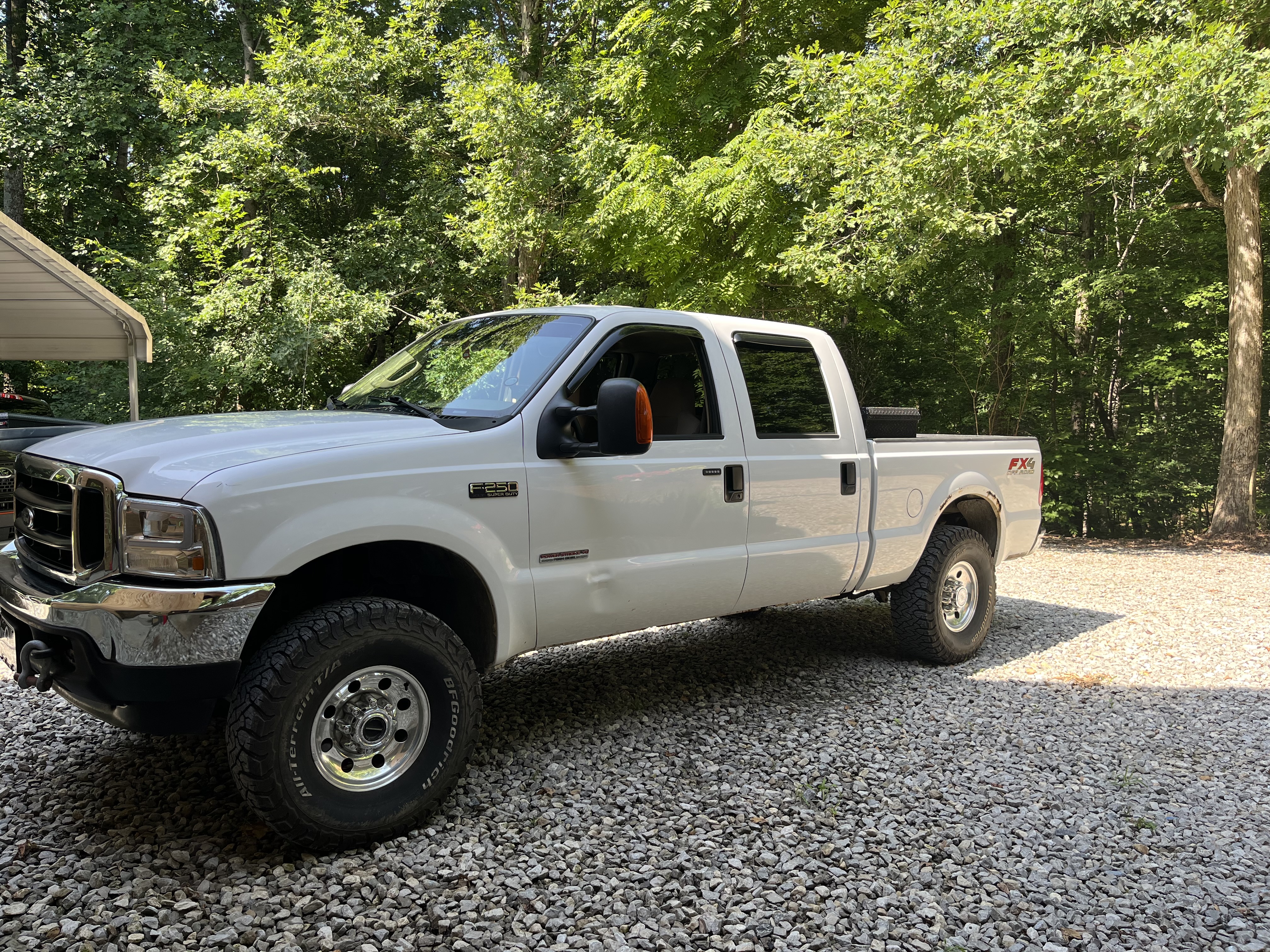 Used 2004 Ford F250 XLT AWD/4WD image 1
