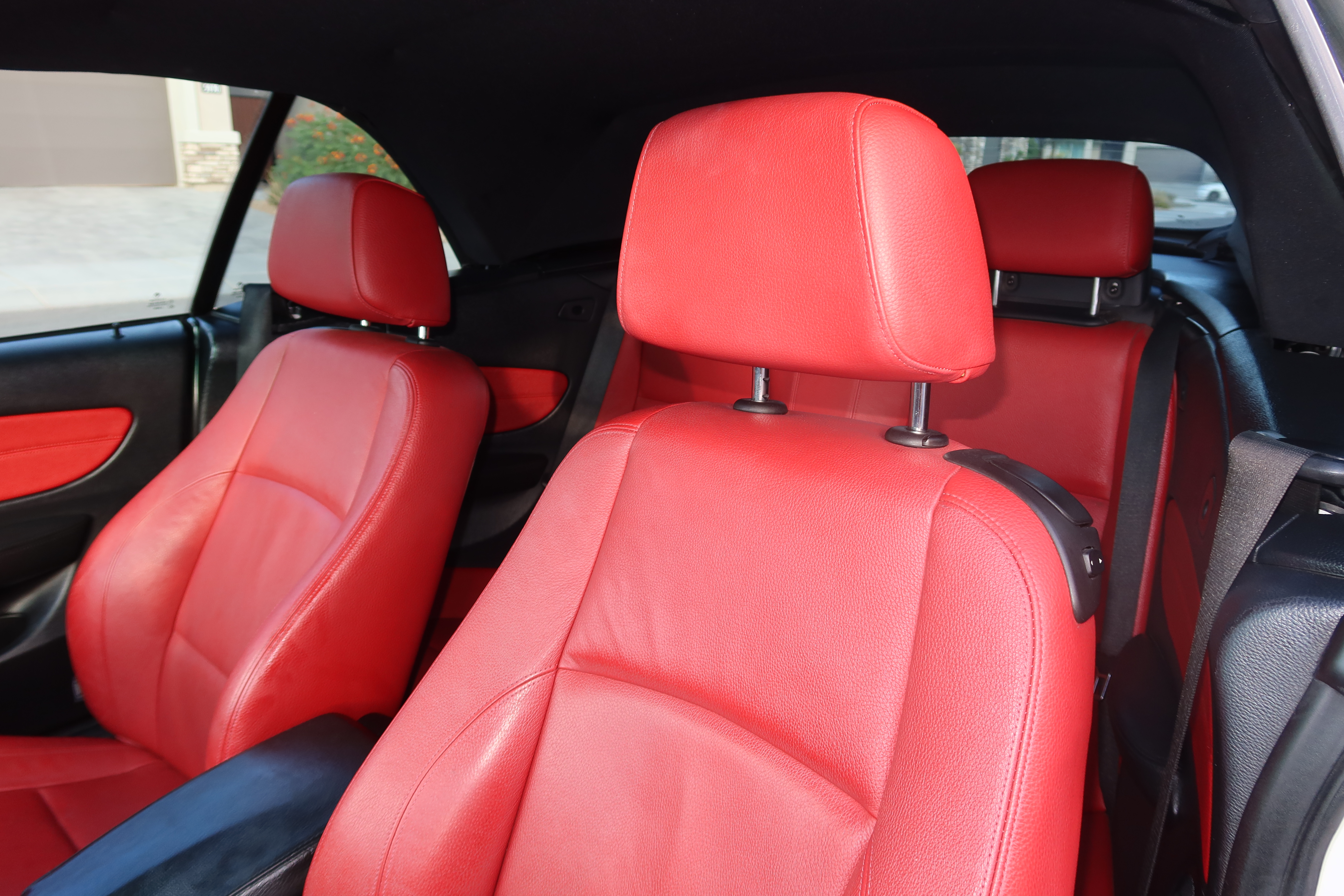 Used 2012 BMW 128i Convertible RWD image 9