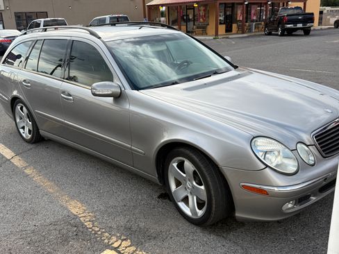 Used 2004 Mercedes-Benz E 320 4MATIC Wagon image 6