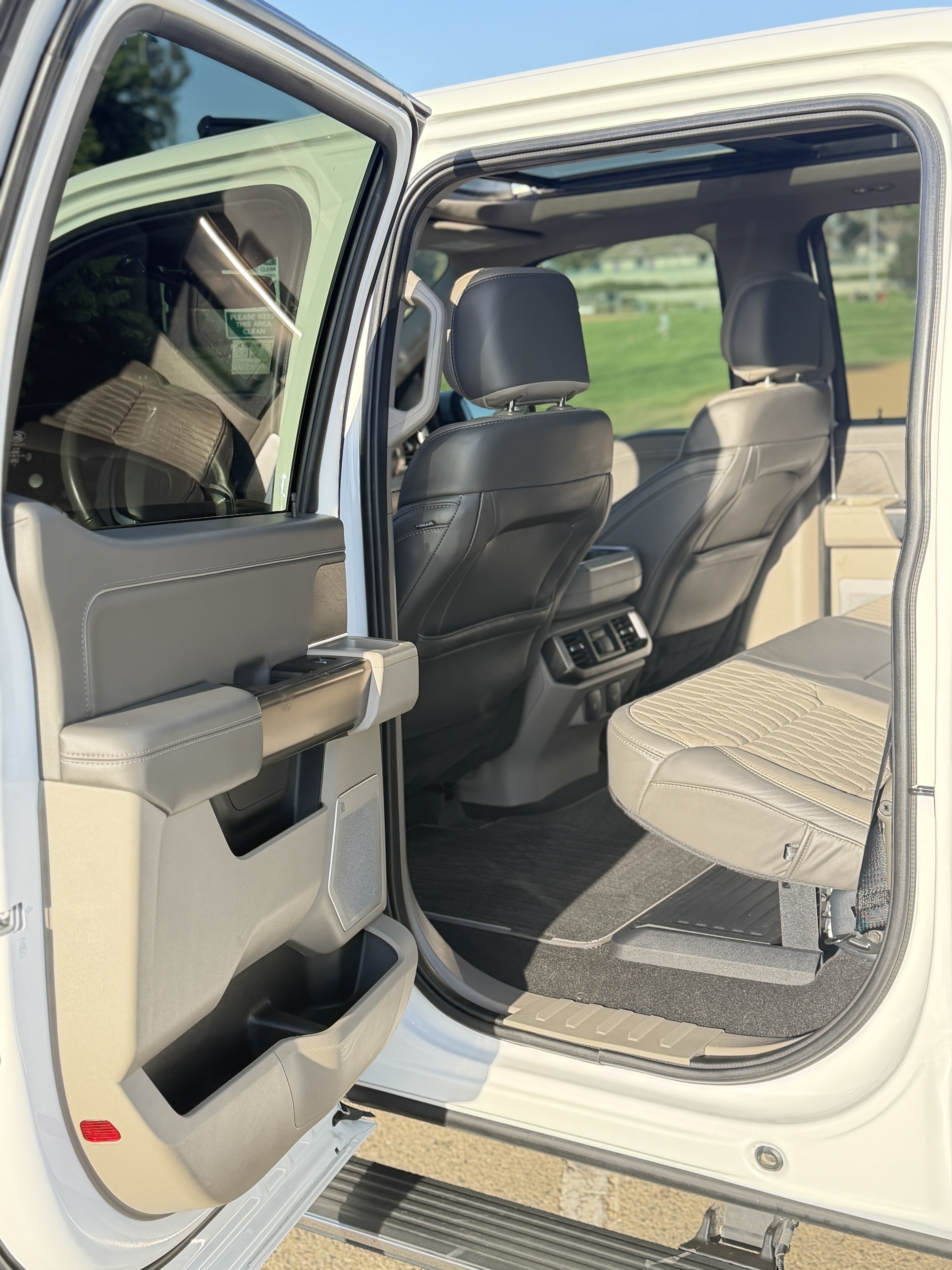 Used 2024 Ford F150 Platinum w/ Equipment Group 703A Plus AWD/4WD image 13