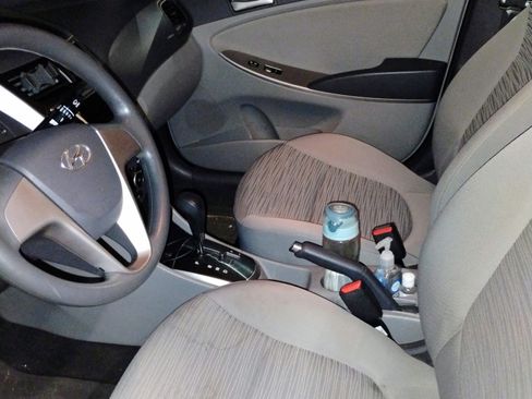 Used 2015 Hyundai Accent GLS image 9