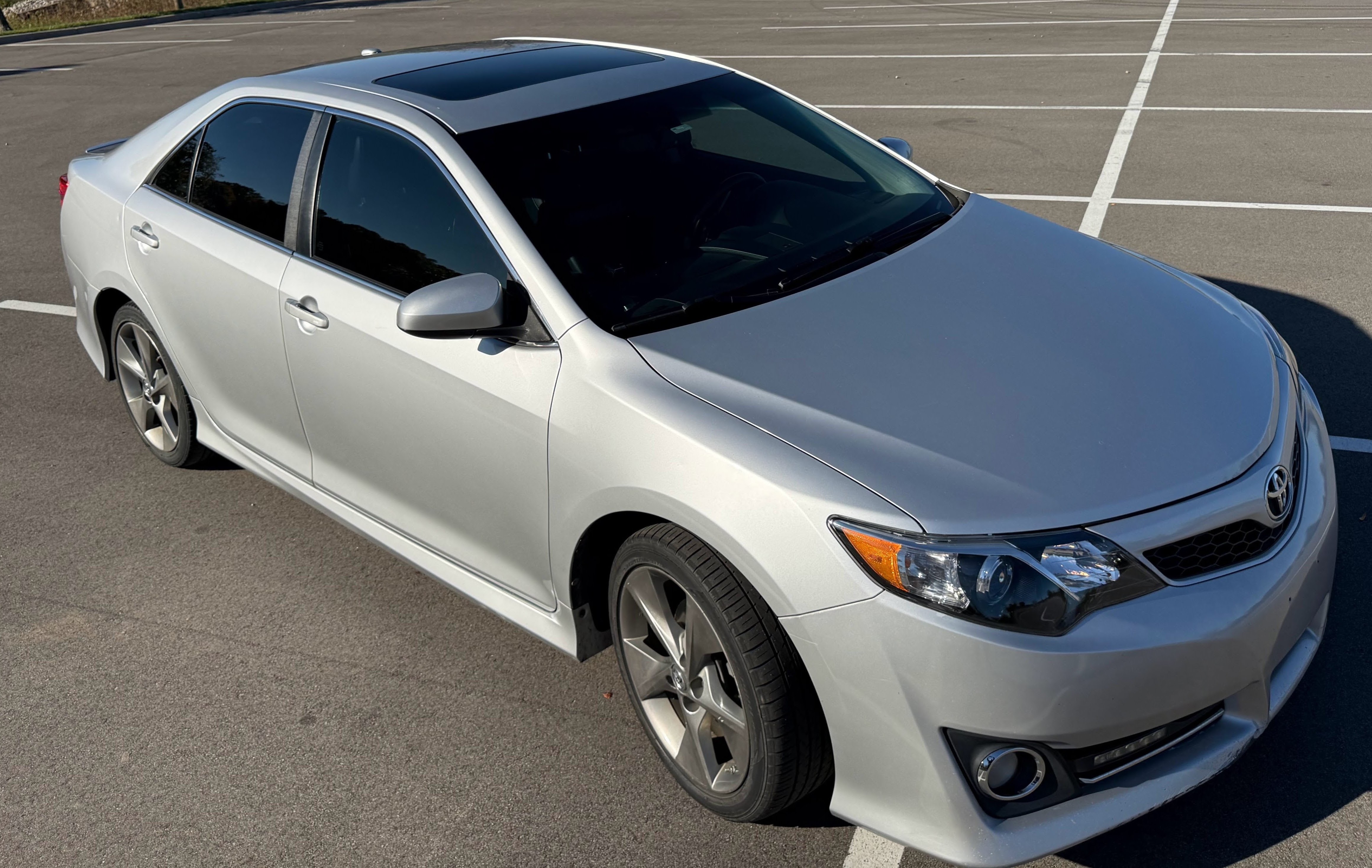 Used 2013 Toyota Camry SE w/ Convenience Pkg FWD image 12