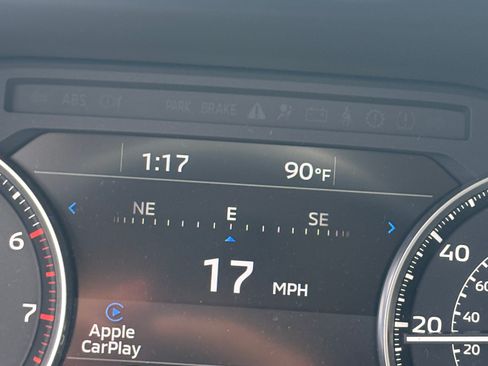 Used 2023 Mitsubishi Outlander SE AWD/4WD image 12