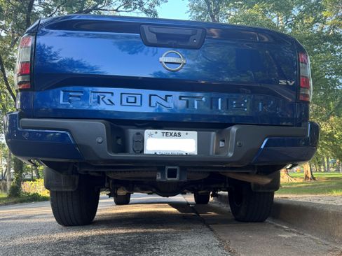 Used 2022 Nissan Frontier SV w/ SV Premium Package RWD image 14
