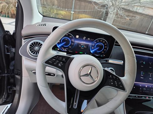 Used 2023 Mercedes-Benz EQS 450+ SUV image 10