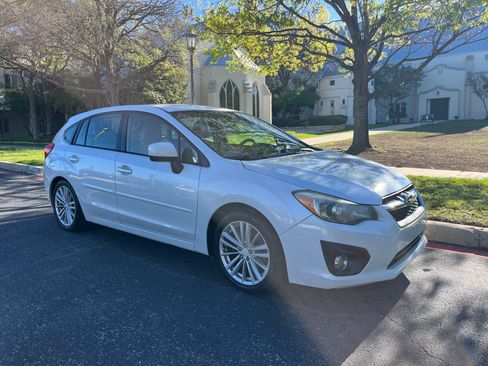 Used 2012 Subaru Impreza 2.0i Limited image 1