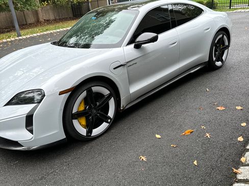 Used 2025 Porsche Taycan Turbo S image 5