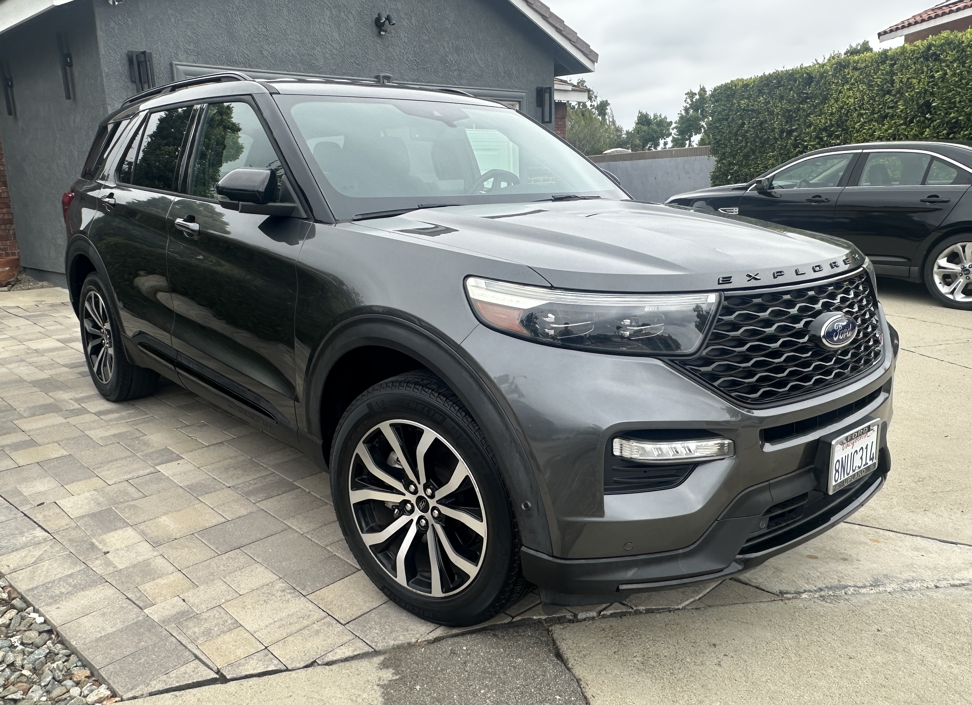 Used 2020 Ford Explorer ST w/ Premium Technology Package AWD/4WD image 1