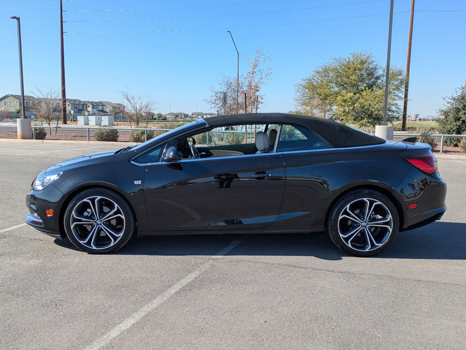 Used 2017 Buick Cascada Premium FWD image 4