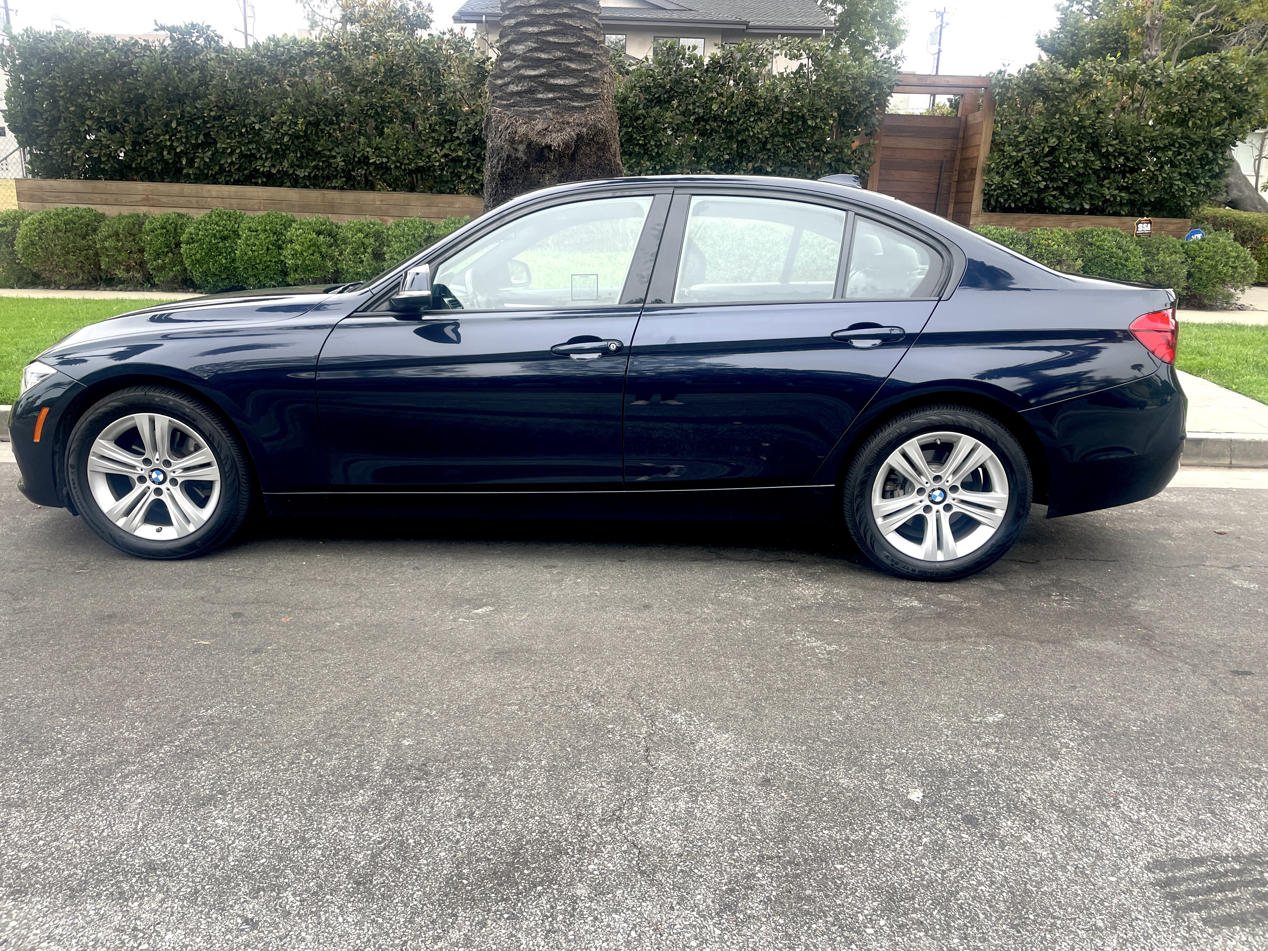 Used 2016 BMW 328i Sedan RWD image 8