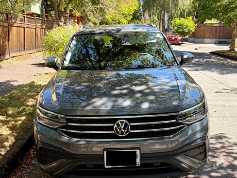 Used 2022 Volkswagen Tiguan SE AWD/4WD image 5